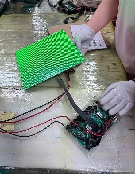 led-material-inspection