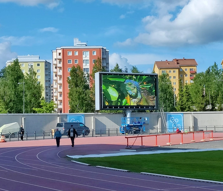 facade-outdoor-led-stadium