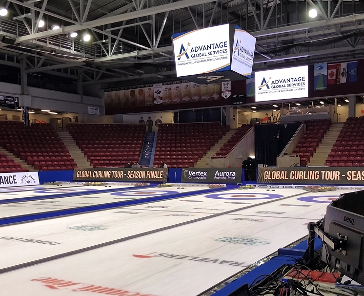 perimeter-led-screen-curling-field